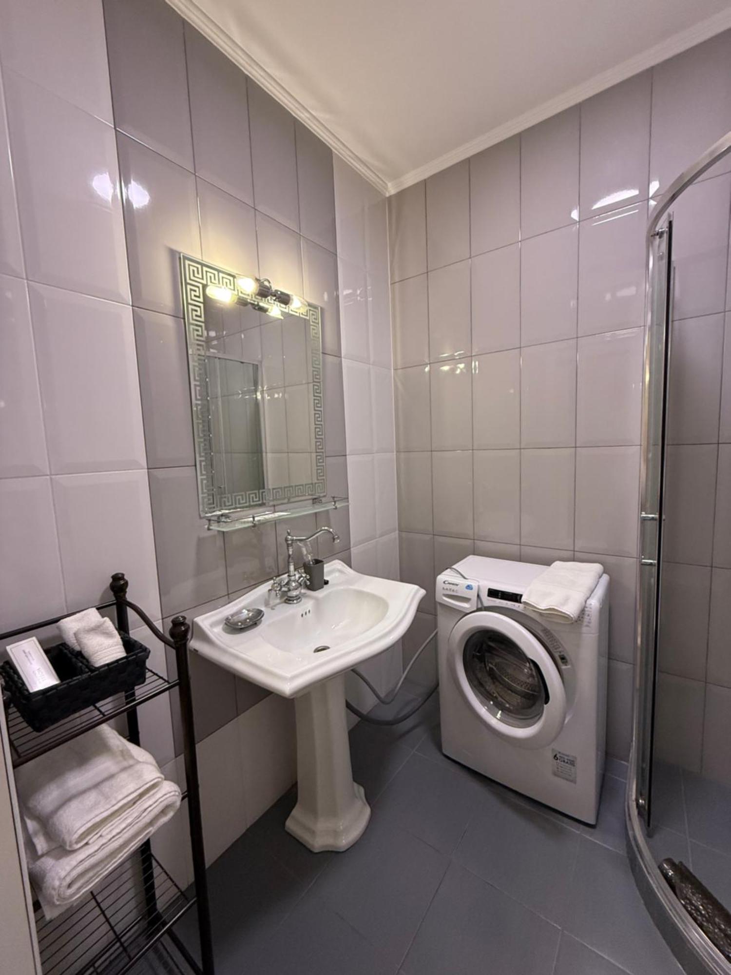Gagarin Plaza Apartments Odessa Exteriör bild